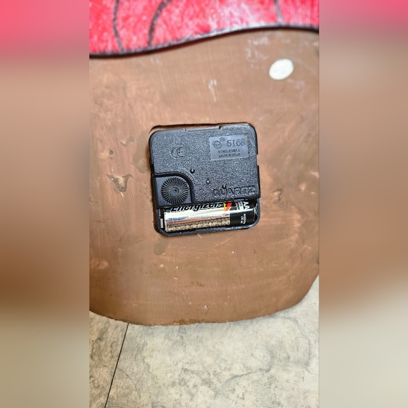 VTG Resin Apple Basket Shaped Kitchen Quartz Clock Works - Picture 7 of 8